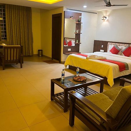 M R Residency Dharwad. Leilighet Eksteriør bilde