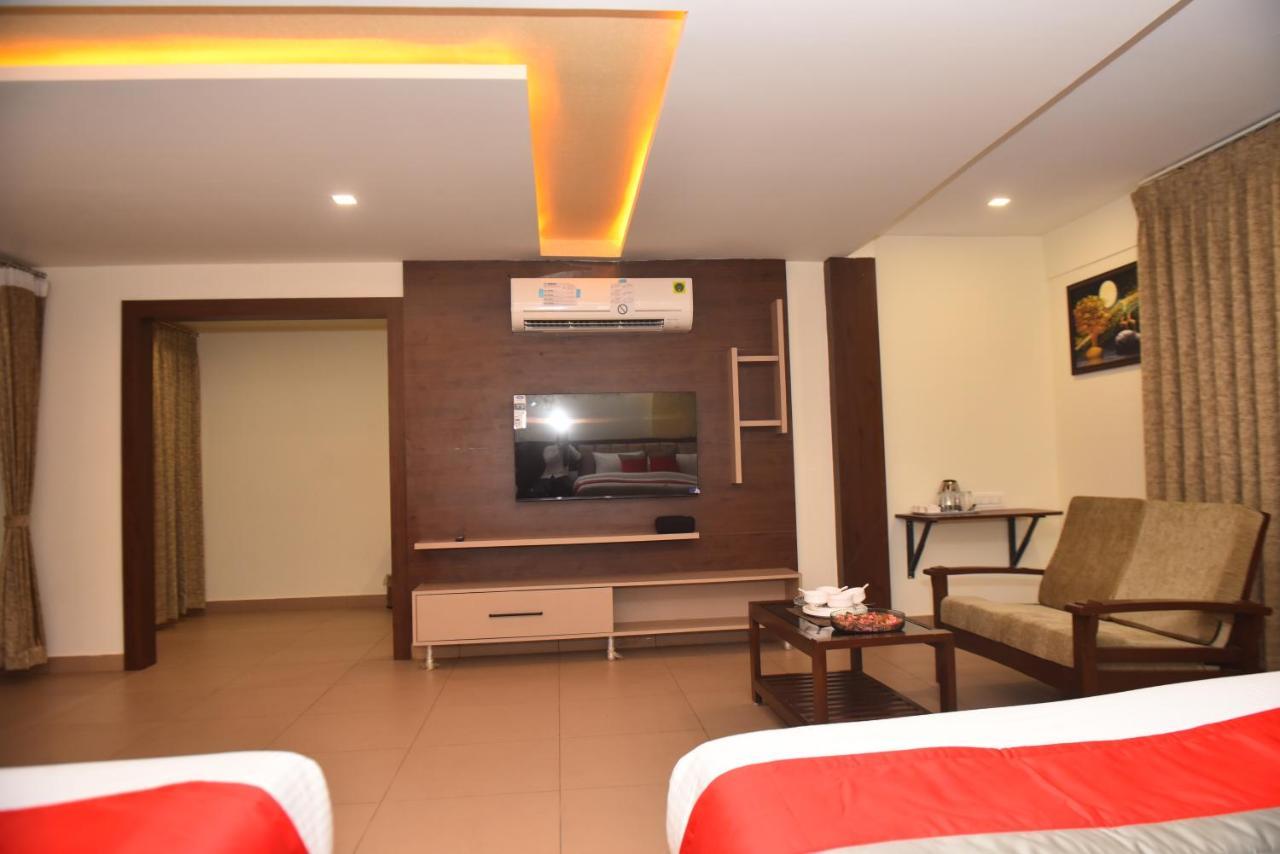 M R Residency Dharwad. Leilighet Eksteriør bilde