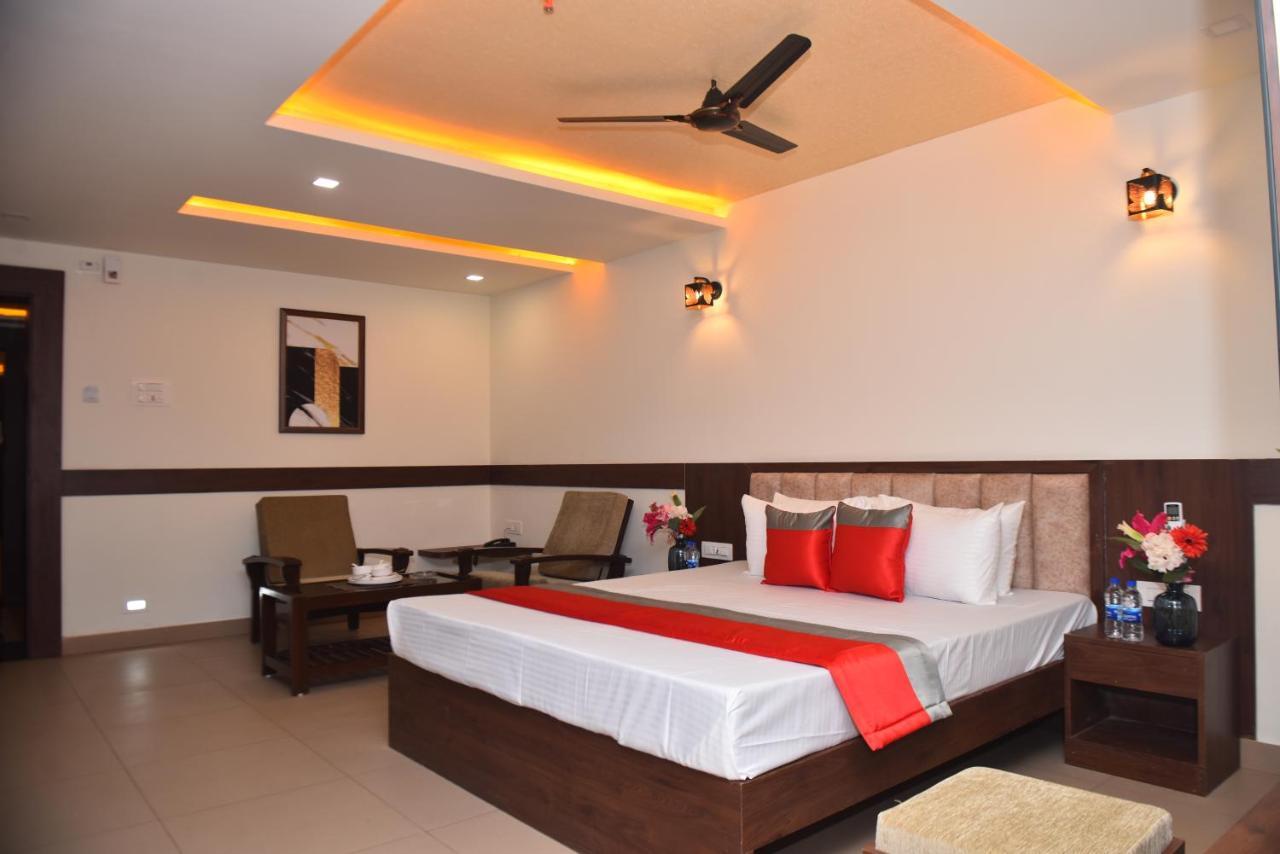 M R Residency Dharwad. Leilighet Eksteriør bilde