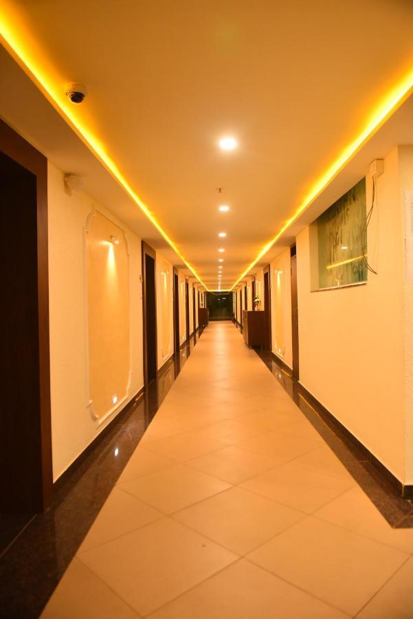 M R Residency Dharwad. Leilighet Eksteriør bilde