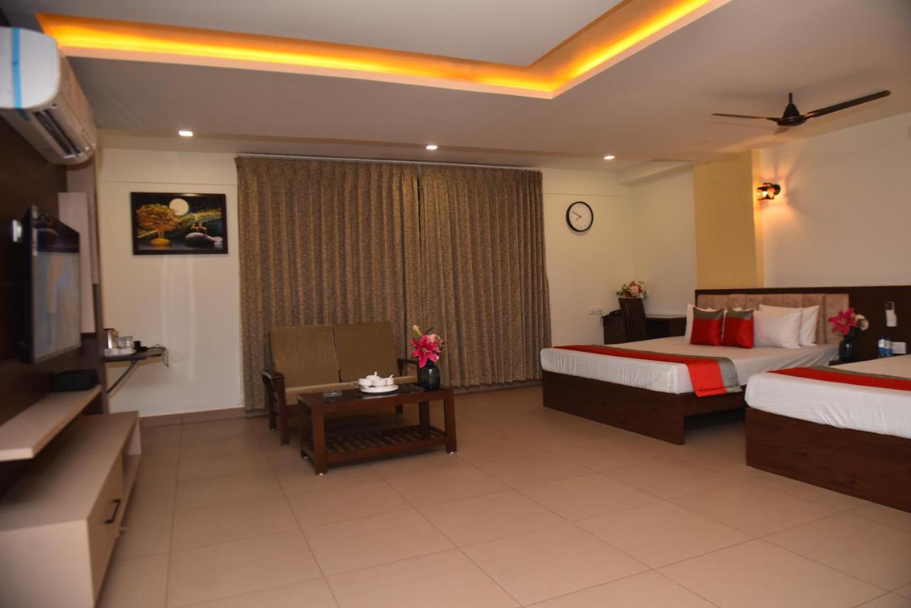 M R Residency Dharwad. Leilighet Eksteriør bilde