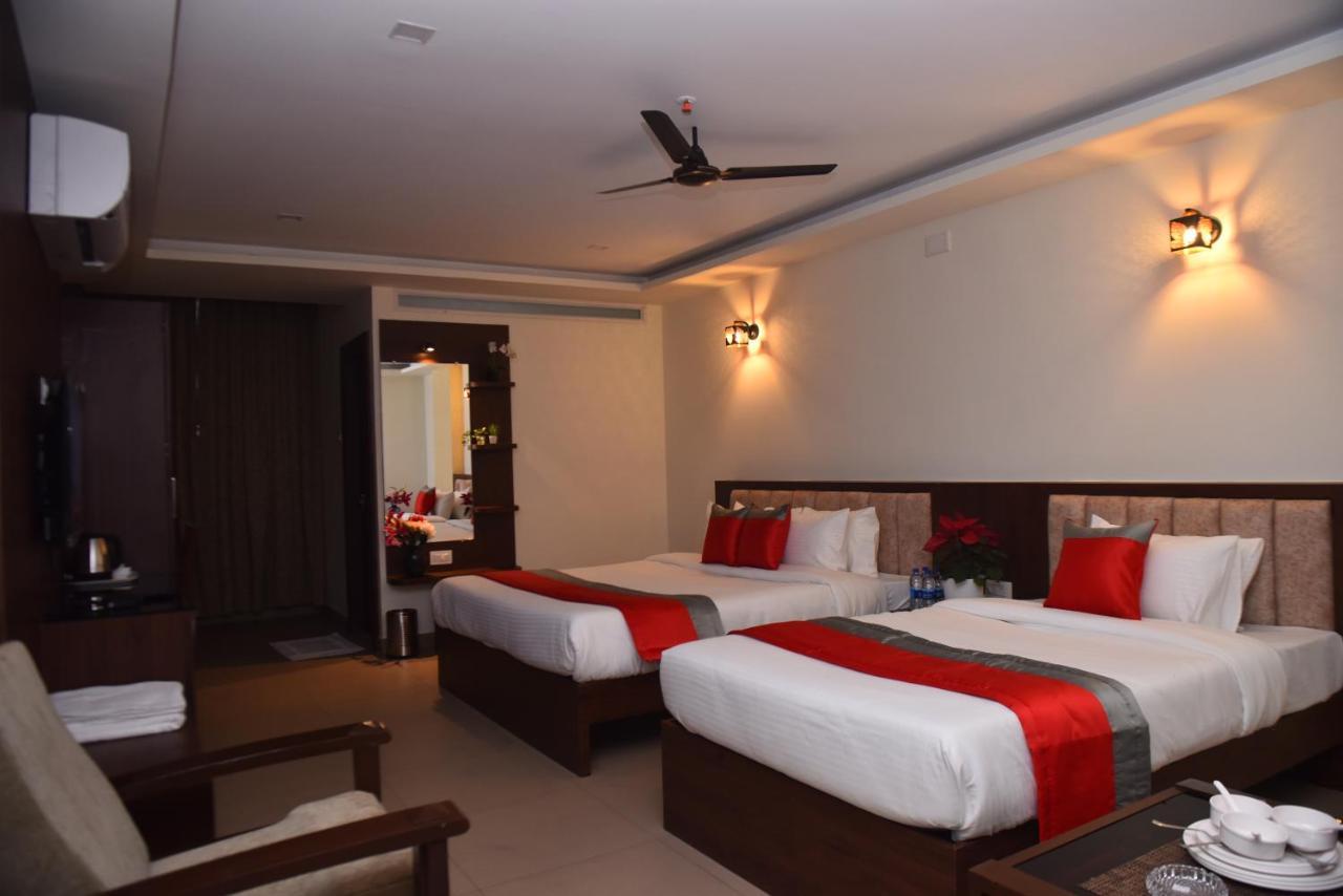 M R Residency Dharwad. Leilighet Eksteriør bilde
