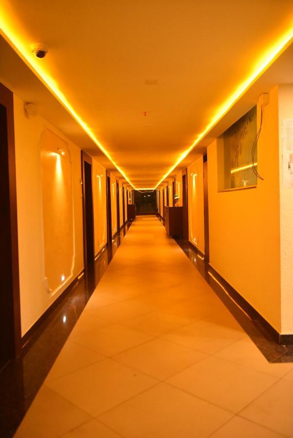 M R Residency Dharwad. Leilighet Eksteriør bilde