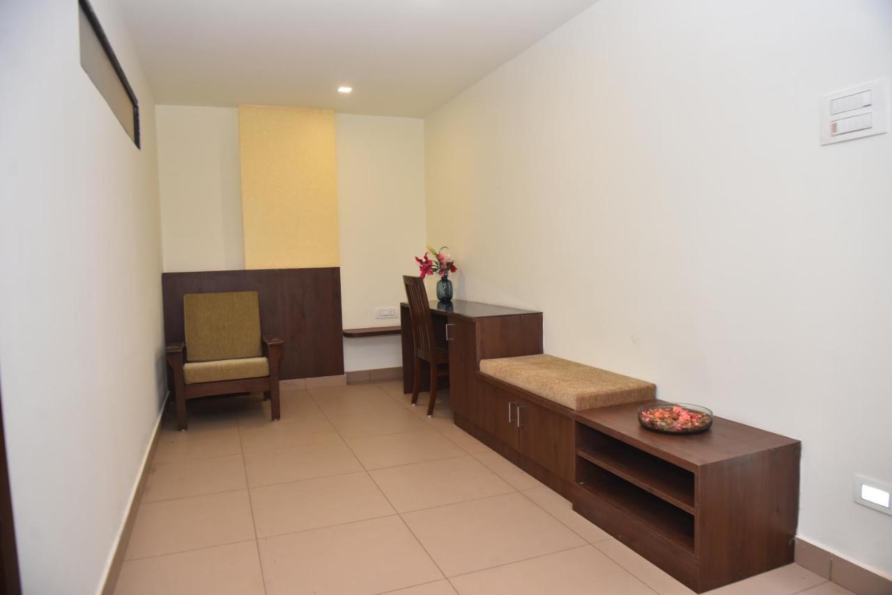 M R Residency Dharwad. Leilighet Eksteriør bilde