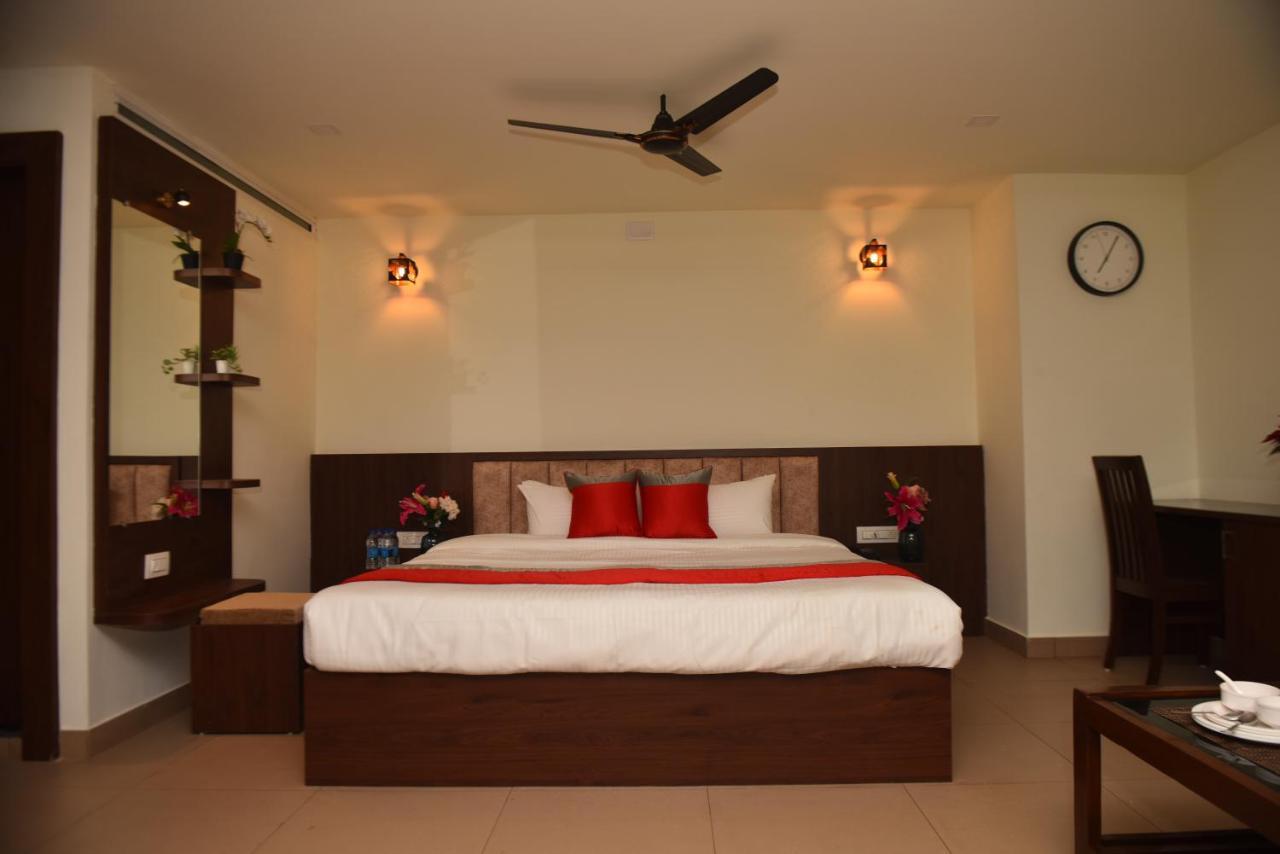 M R Residency Dharwad. Leilighet Eksteriør bilde