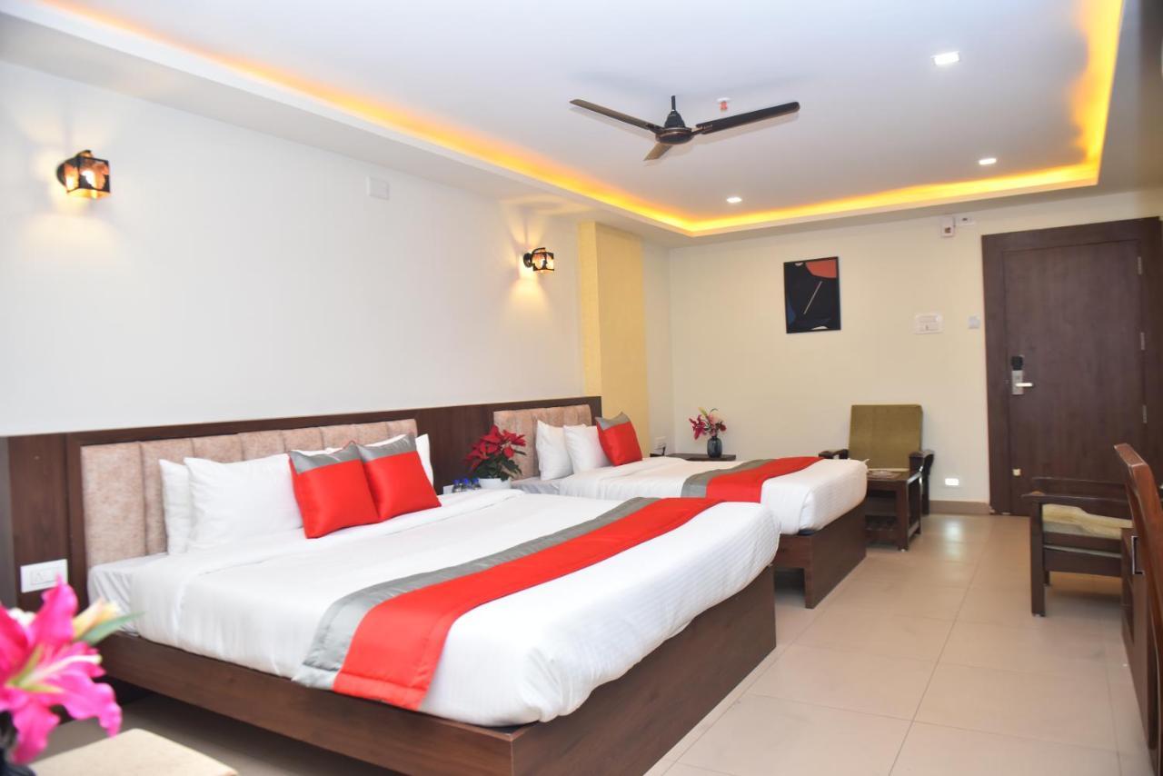 M R Residency Dharwad. Leilighet Eksteriør bilde