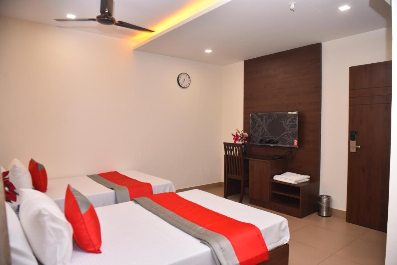 M R Residency Dharwad. Leilighet Eksteriør bilde