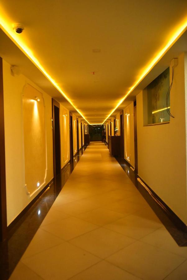 M R Residency Dharwad. Leilighet Eksteriør bilde