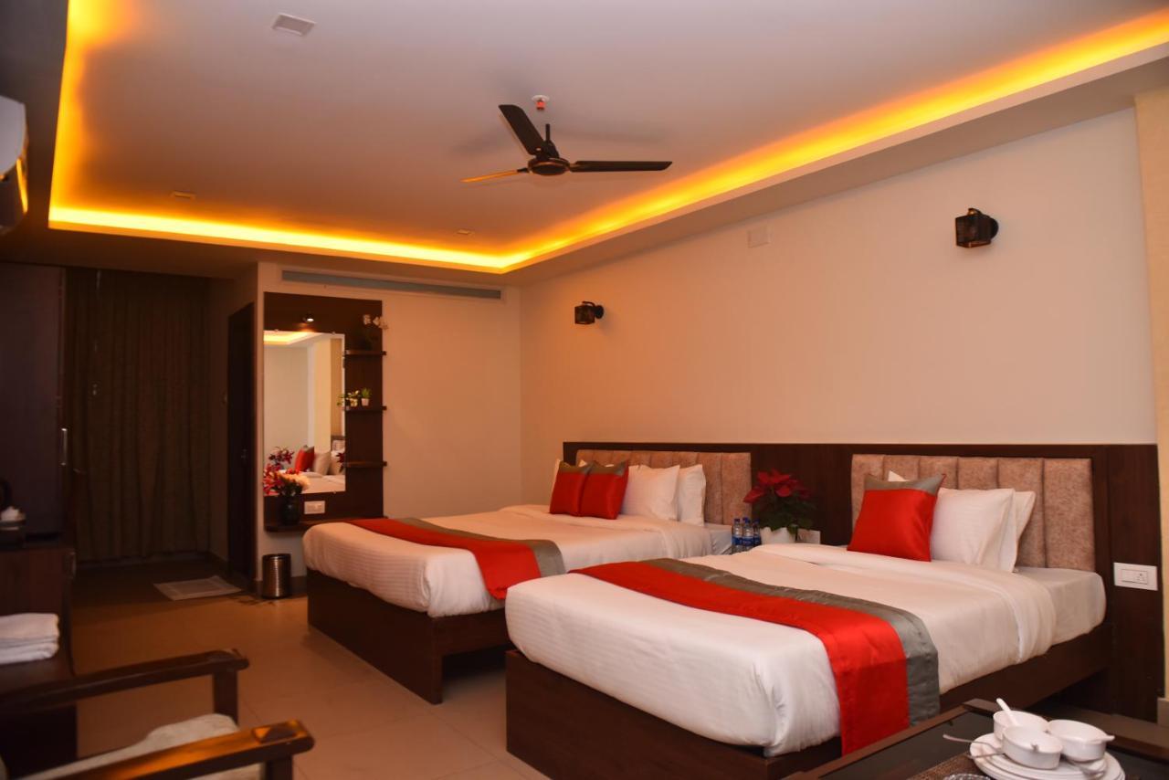 M R Residency Dharwad. Leilighet Eksteriør bilde