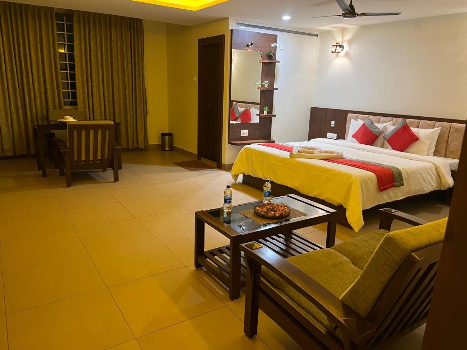 M R Residency Dharwad. Leilighet Eksteriør bilde